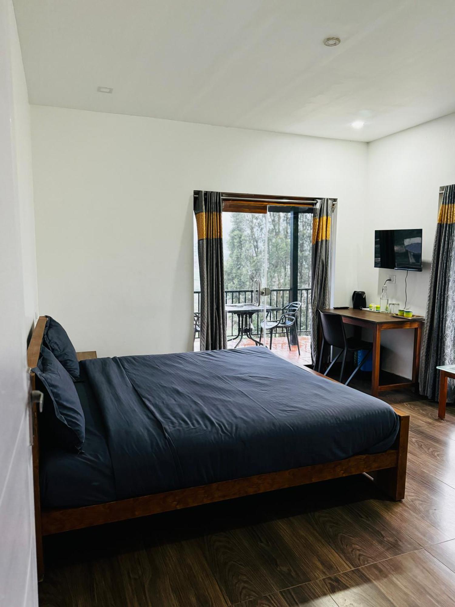 Bed and Breakfast The Wooden Springs à Ooty Extérieur photo